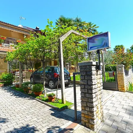 Fuer 2 Personen Ca 35 Qm In Cervar-porat, Istrien Istrische Riviera Apartment Porec